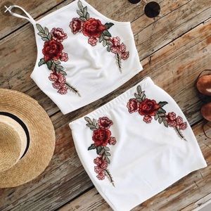 White two piece set with rose embroidery